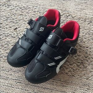 Peloton cycling shoes size 40